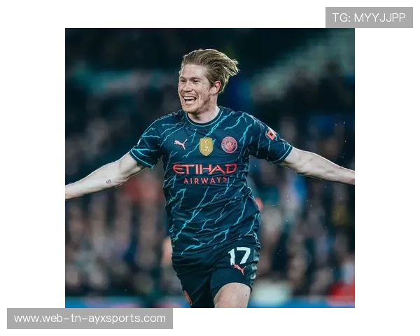 曼城定位球配合再次奏效，德布劳内近点补射得手